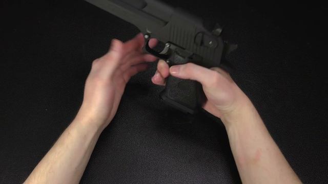 Unboxing & Review: Cybergun/WE Desert Eagle .50AE GBB pistol [4K] смотреть онлайн