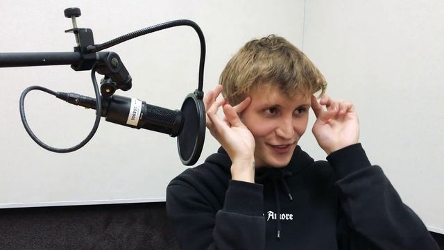 Травести: Жизнь за кулисами. Герой 1 – Канарейка смотреть онлайн