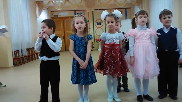 Светлячок 8 марта стихи смотреть онлайн