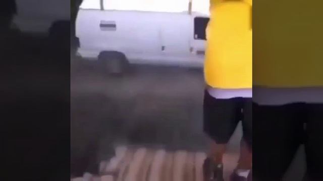 Очень мощная мойка под давлением.