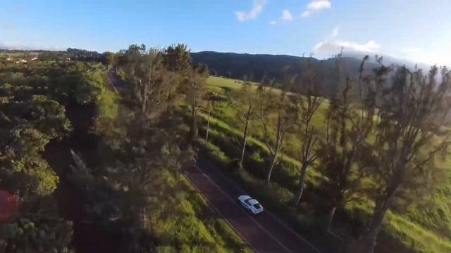 First time flying the DJI FPV drone in manual mode while chasing the SUPRA смотреть онлайн