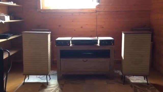 Акустическая система радиолы «Rigonda-stereo» 1963 года + KLEIN+HUMMEL T-30 + TECHNICS SL-PJ 490 смотреть онлайн
