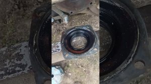 Установка двух сальников на полуось мтз