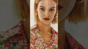 Песня . Ах , какая женщина. Поют . Группа Фристайл.