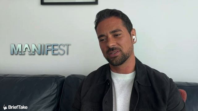 Manifest's J.R. Ramirez & Matt Long gush over Melissa Roxburgh I Interview смотреть онлайн