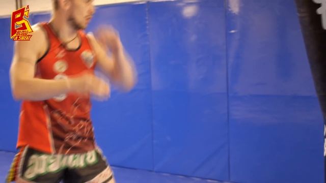 Пять технических приемов для наработки сильных ударов ногами. Тайский бокс. смотреть онлайн