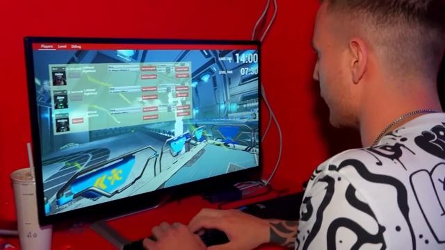 Поймали Преступника из Виртуальной Реальности! смотреть онлайн