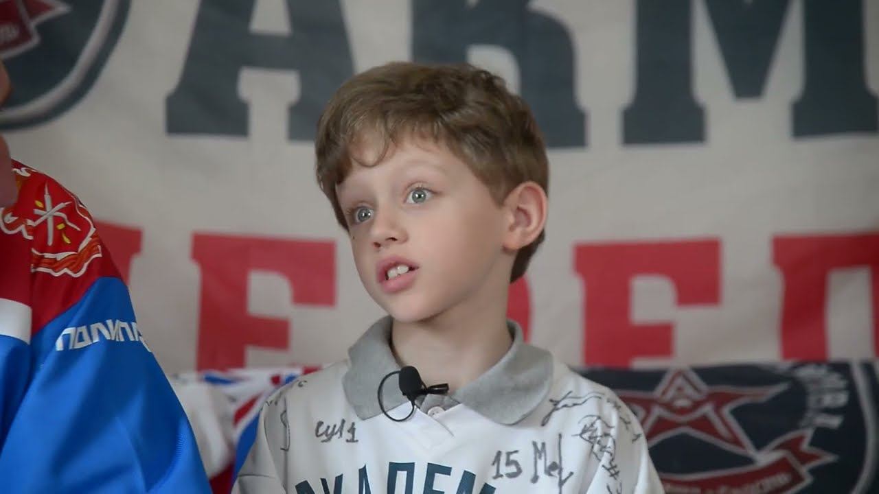 Александр Кравченко - лучший болельщик МХЛ