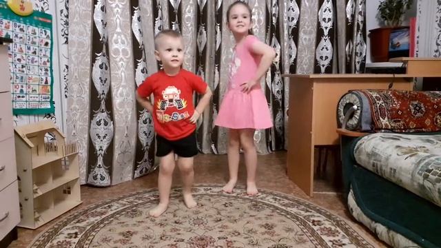 Пяточка - носочек / Танец детей смотреть онлайн