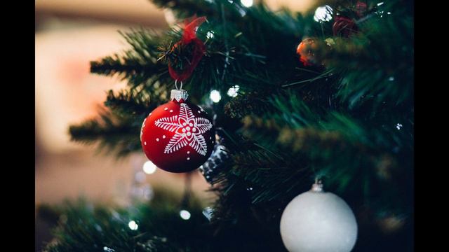 Relaxing holiday/Christmas music 2| Bake cookies, decorate the tree, open presents to it смотреть онлайн