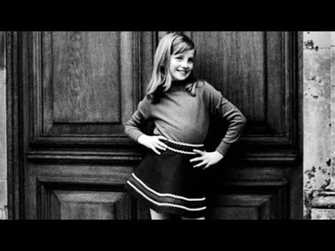 Её смерть потрясла мир: миллионы британцев собрались, чтобы почтить память смотреть онлайн