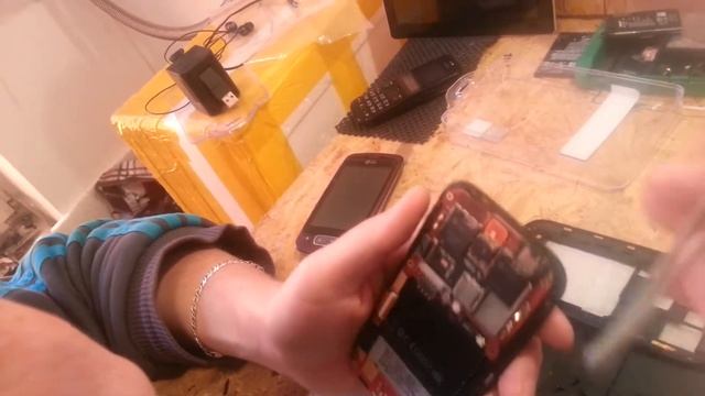 Ремонт телефонов. HTC One SV T326e как разобрать? Быстрая разборка телефона смотреть онлайн