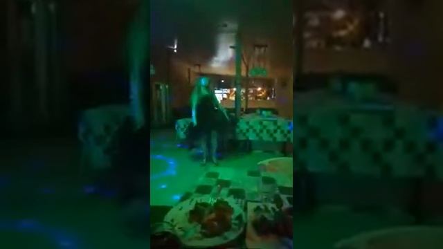 Танцы в кафе фиеста. смотреть онлайн