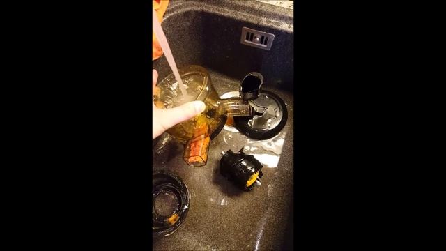 GIRMI ESTRATTORE SW10 FUNZIONAMENTO MONTAGGIO E PULIZIA + RICETTE смотреть онлайн