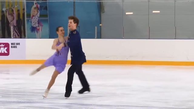 Первенство России в парном катании, танц Танцы на льду, KMC Ритмический танец 3# М СВИСТУНОВА Д смотреть онлайн