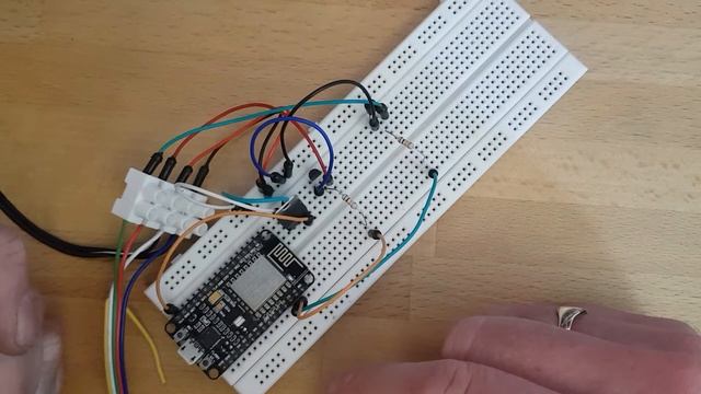 Arduino (NodeMCU) Switching Transistors for Studio Light смотреть онлайн