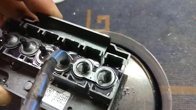 Epson ecotank l805 printer head cleaning смотреть онлайн