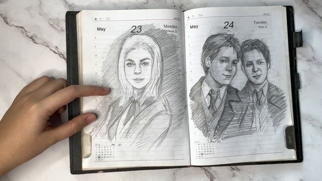 My oldest sketchbook | 2016 sketchbook tour смотреть онлайн