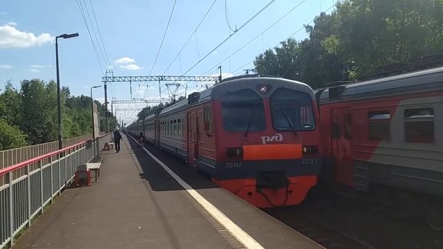 Электропоезд ЭД4М-0251 сообщением Москва-Ярославская - Софрино смотреть онлайн