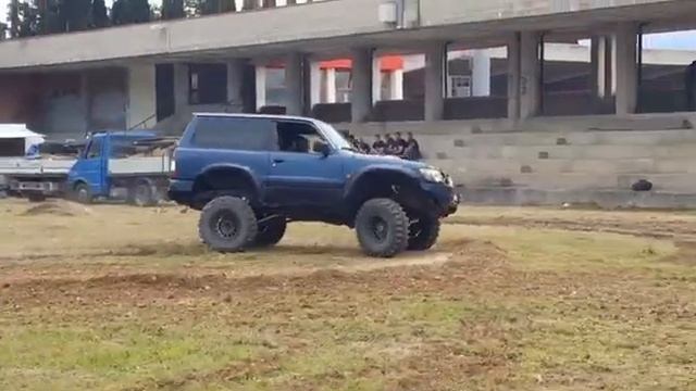 Nissan Patrol Gr y61 Off-Road смотреть онлайн