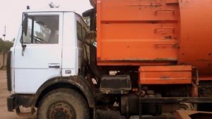 Мусоровоз КО-449-33  2008 г.в МАЗ-5337А2Т: +7(985)453 20 52 850тыс.руб  с боковой загрузкой