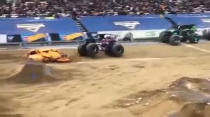 Экстримальные соревнования на бигфутах