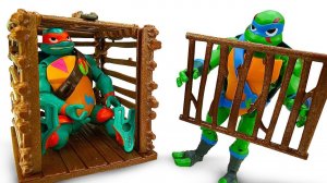 Новое видео онлайн - Супер Черепашки Ниндзя попали в Ловушку! – Игры для мальчиков супергерои