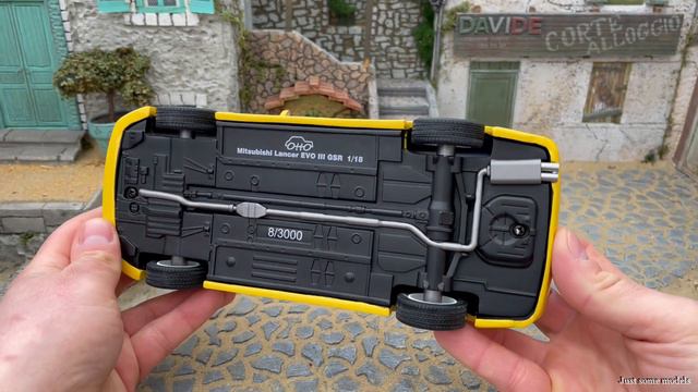 1:18 Mitsubishi Lancer EVO III '95, Dandelion Yellow - Otto-mobile [Unboxing] смотреть онлайн