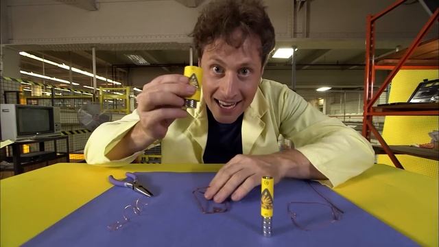 What Is Electricity? | FULL EPISODE COMPILATION | Science Max смотреть онлайн