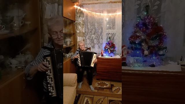 пробное первый раз снималась по видео.Песня СНЕГОПАД раньше её пела НАНИ БРЕГВАДЗЕ смотреть онлайн