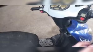 Как поменять свечу зажигания на 2Т скутере и на 4Т мопеде