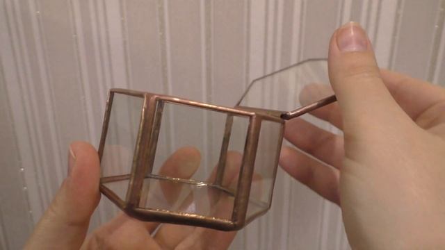 Бронзовая стеклянная шкатулка шестигранник смотреть онлайн