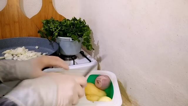 المخبص البيبي برأيكن نجح معي 😅 لحمه مع الخضار بنكهه خطيره👌المبطن حلى من التراث الحلبي смотреть онлайн