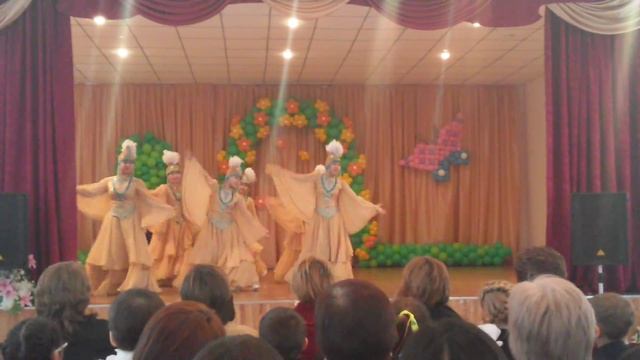 Казахский танец"Укилим ай" школа #27. Караганда смотреть онлайн