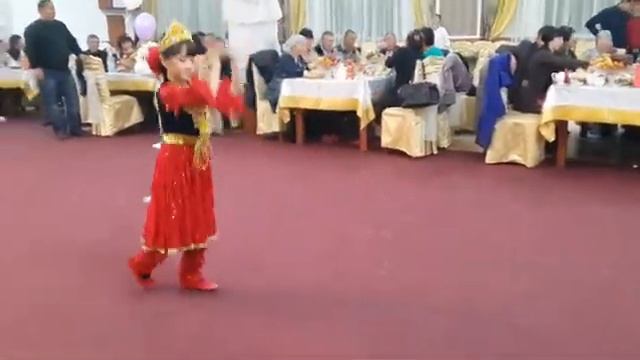 Танец Сании смотреть онлайн