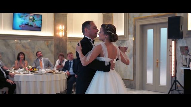 Трогательный танец невесты с папой на свадьбе под композицию Егора Крида "Папина дочка" смотреть онлайн