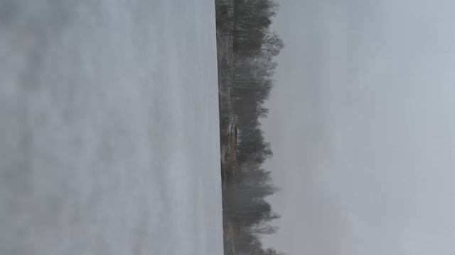 Провалился под лёд катаясь на коньках, съемка от первого лица. 31 октября 2017 г. смотреть онлайн