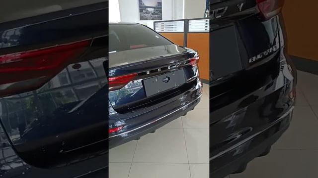 Geely Emgrand 2022 Comfort Variant in Dark Blue смотреть онлайн