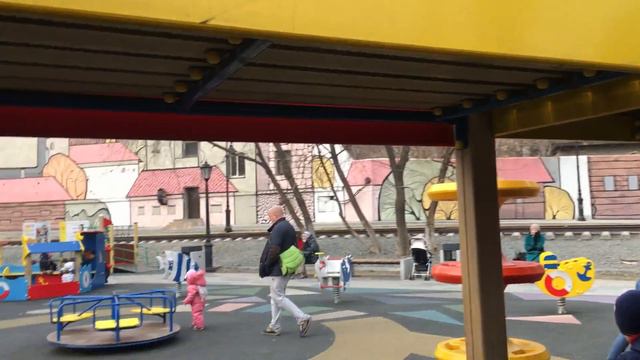 Детская площадка) горки) смотреть онлайн