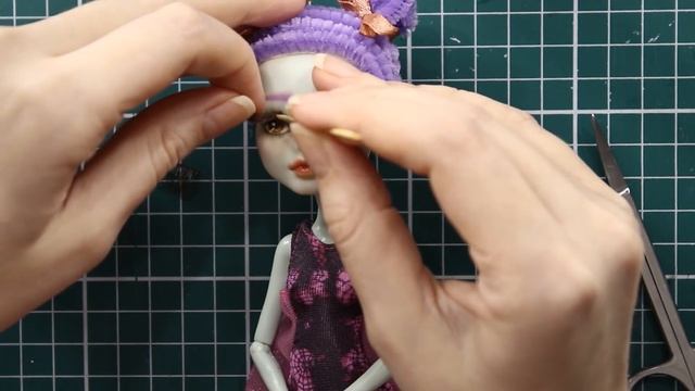 КАК ПРИКЛЕИТЬ РЕСНИЦЫ КУКЛЕ ♡ КЛЕИМ РЕСНИЧКИ КУКЛЕ ♡ FOR DOLLS смотреть онлайн