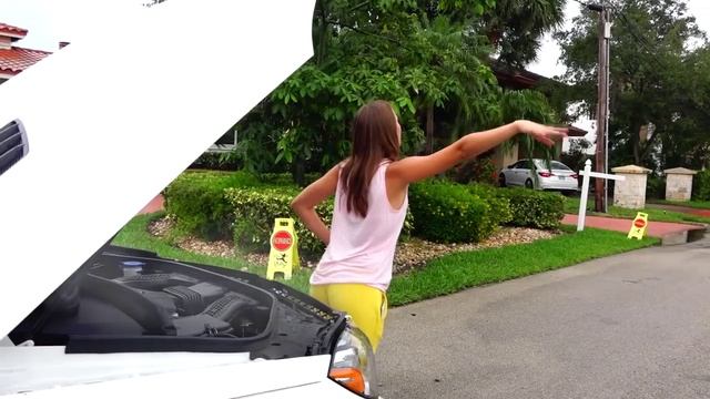 BAD BABY WHEEL FELL OFF POWER WHEELS CAR ! Changing Wheel, Learn Colors & Johny Johny Yes Papa Song смотреть онлайн