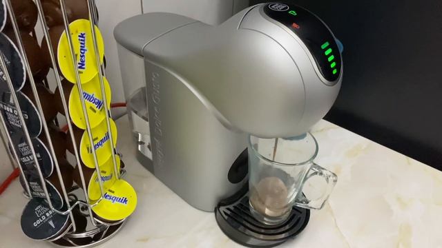 Nescafé Dolce Gusto Genio S Touch Krups  + Nesquik