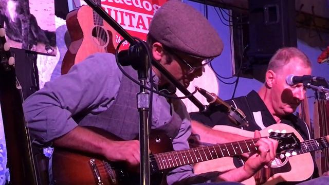Andy Powers & Michael Lille (Taylor Guitars) Concert Duet at Bluedog Guitars смотреть онлайн
