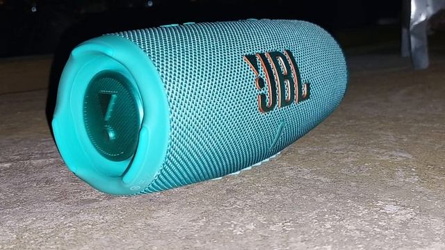 TWO Feet-Go F*ck Yourself JBL Charge5 Bass test? смотреть онлайн