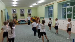 Зарядка "Если с другом  вышел в путь"