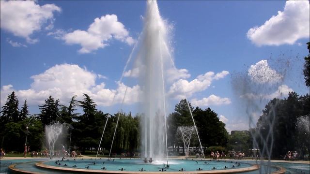 Венгрия. Будапешт.  Фонтан острова Маргариты.