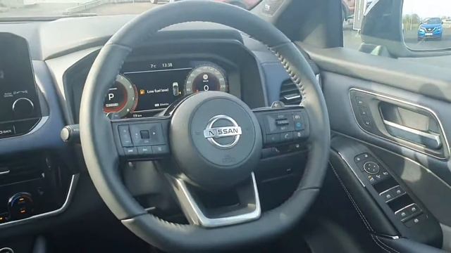 221C4586 - 2022 Nissan QASHQAI HYBRID SVE TWO TONE AUTO 49,995 смотреть онлайн