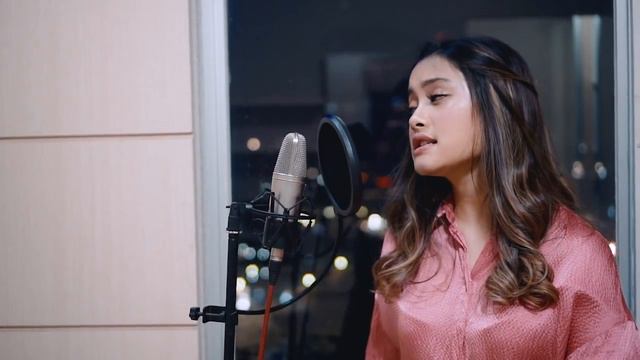 STEPHANIE POETRI - I LOVE YOU 3000 ( cover by TIVAL SALSABILA ) смотреть онлайн