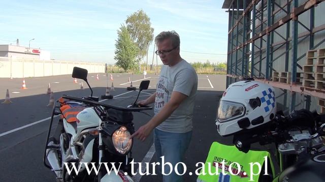 Światła motocykl Suzuki Gladius - egzamin WORD Łódź,Sieradz ze Szkołą Motocyklową Turbo Pabianice смотреть онлайн