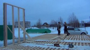Каркасная конюшня 9х12. Полы и стены